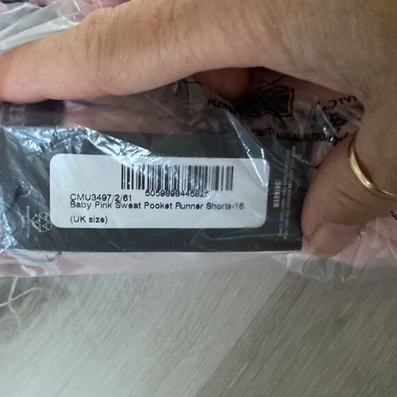 Prettylittlething Baby Pink Sweat Pocket Runner Shorts US 12 “ NWT IN PACKAGING - Picture 5 of 6